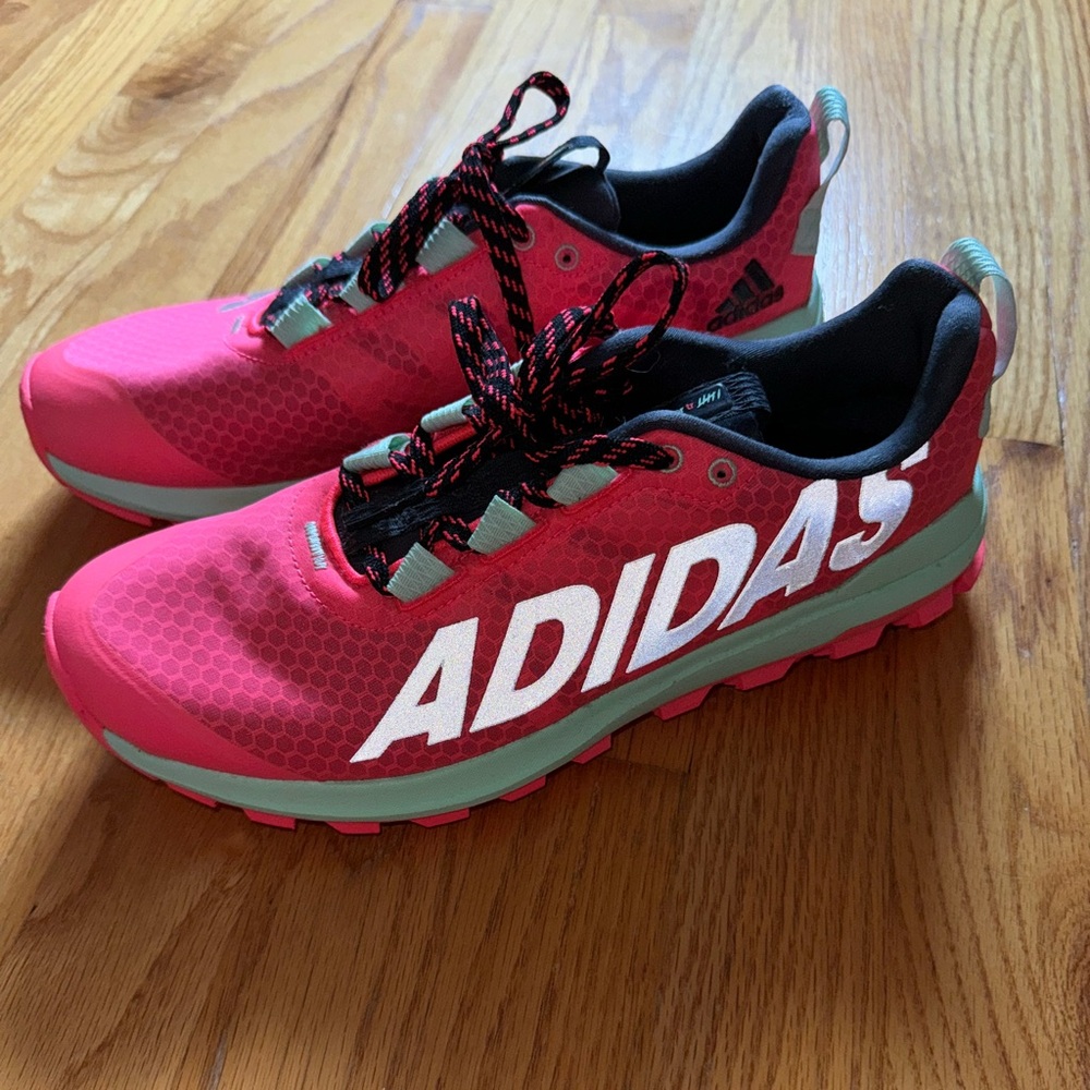 EXCELLENT Used Condition Adidas Vigor 6 Trail Running Sneakers